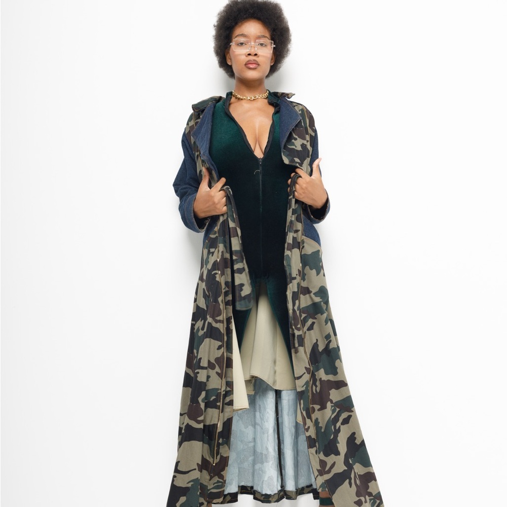 Blue denim and camouflage trench coat with removable panel